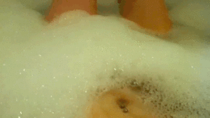 laurenkiley.com - Belly In The Bath Tease  thumbnail